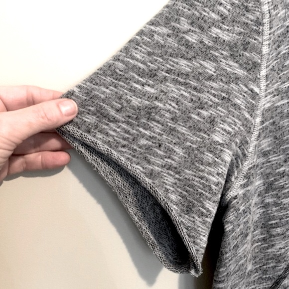 Adidas size XL Cross Up Tee Basketball Jersey - Picture 9 of 14